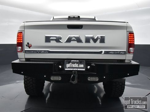 Used 2017 RAM 2500 Limited AWD/4WD image 6