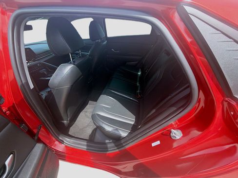 Used 2022 Hyundai Elantra Limited FWD image 20