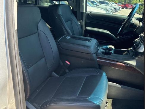 Used 2017 GMC Yukon SLT w/ HD Trailering Package RWD image 6