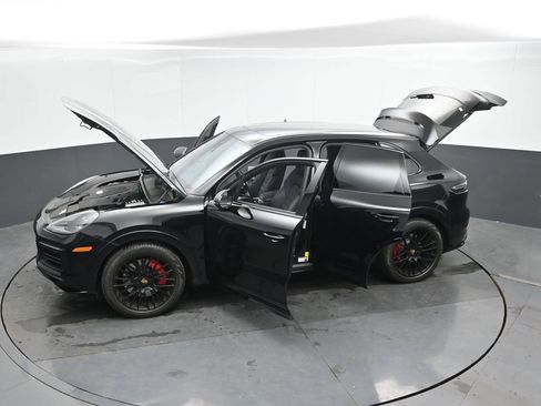 Used 2023 Porsche Cayenne GTS AWD/4WD image 55