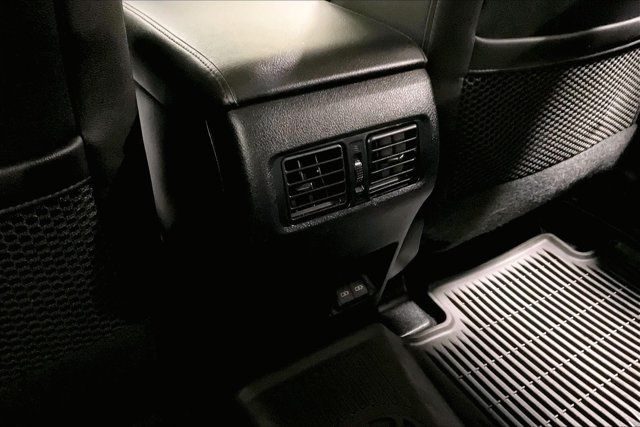 Used 2023 Toyota 4Runner TRD Off-Road Premium w/ Off Road Premium Plus Package AWD/4WD image 34