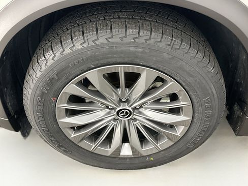 Used 2024 MAZDA CX-90 3.3 Turbo w/ Preferred Package image 11