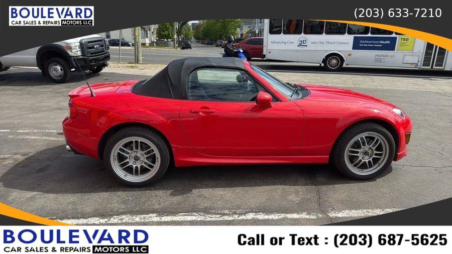 Used 2010 MAZDA MX-5 Miata Sport RWD image 8
