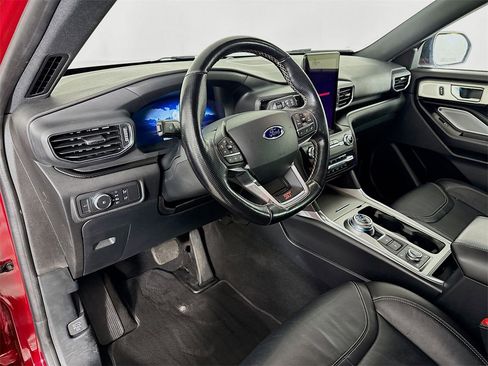 Used 2020 Ford Explorer ST w/ ST Street Pack image 4
