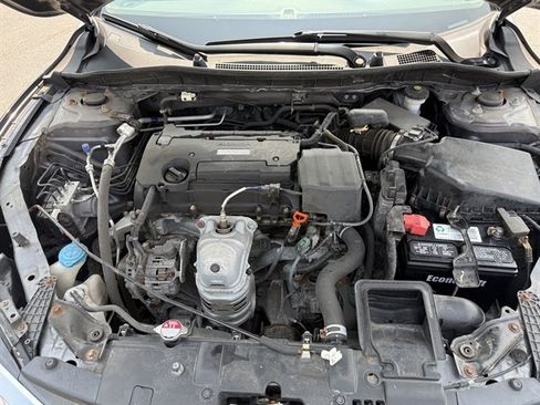 Used 2017 Honda Accord LX image 8