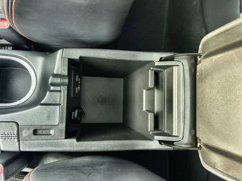 Used 2023 Subaru Crosstrek 2.5i Limited w/ Moonroof Package image 27