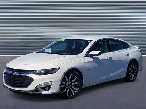 Used 2024 Chevrolet Malibu RS image 1