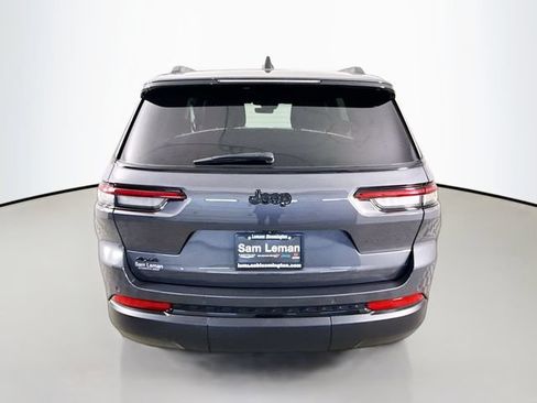 Used 2024 Jeep Grand Cherokee L Altitude AWD/4WD image 6