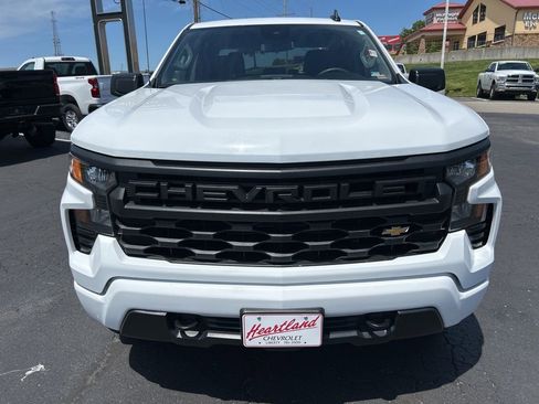 Used 2024 Chevrolet Silverado 1500 Custom AWD/4WD image 2