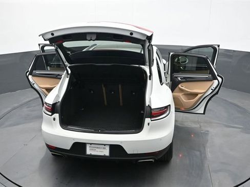 Certified 2019 Porsche Macan image 25