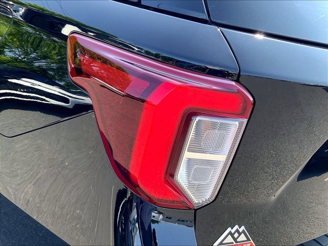Used 2022 Ford Explorer Timberline w/ Timberline Technology Package AWD/4WD image 29