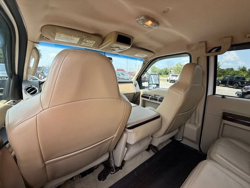Used 2010 Ford F350 4x4 Crew Cab Super Duty image 24