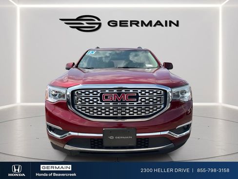 Used 2018 GMC Acadia Denali w/ Technology Package FWD image 2