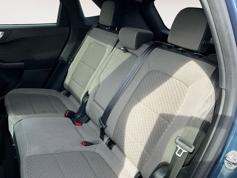 Used 2020 Ford Escape SE image 13