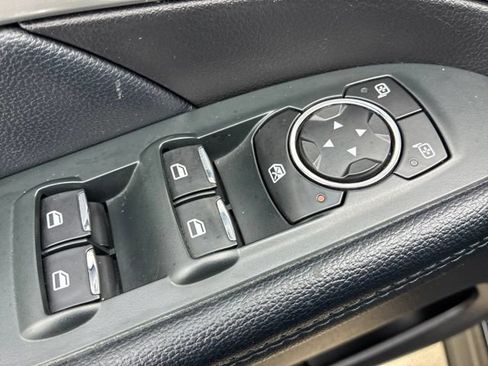 Used 2017 Ford Explorer XLT AWD/4WD image 16