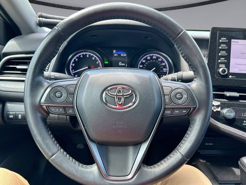 Used 2021 Toyota Camry SE w/ Convenience Package FWD image 15