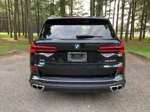 Used 2025 BMW X5 M60i image 5