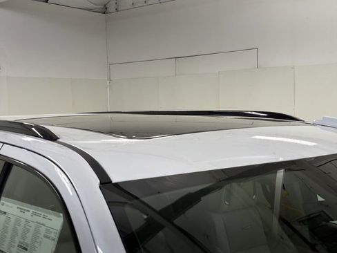 New 2026 Cadillac Escalade ESV Platinum Sport w/ LPO, ONYX Package AWD/4WD image 19