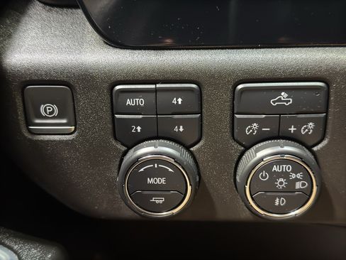 Used 2024 Chevrolet Silverado 1500 RST w/ Convenience Package II AWD/4WD image 37