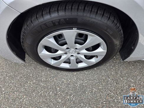 Used 2024 Toyota Corolla LE FWD image 13
