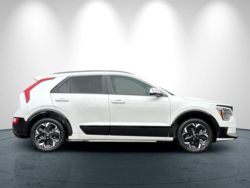 New 2026 Kia Niro Wind image 3