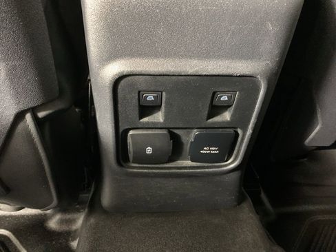 Used 2023 Ford Bronco Badlands image 33