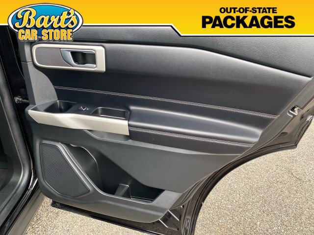Used 2021 Ford Explorer XLT w/ Equipment Group 202A AWD/4WD image 11