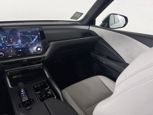 Used 2025 Lexus TX 350 AWD w/ Technology Package image 36