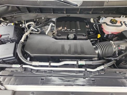 Used 2025 Chevrolet Silverado 1500 Custom image 28