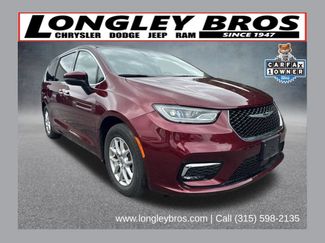 Used 2023 Chrysler Pacifica Touring-L FWD video 1