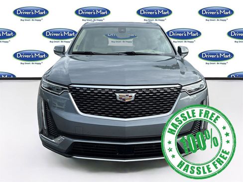 Used 2022 Cadillac XT6 Premium Luxury w/ Platinum Package image 2