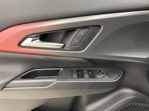 New 2026 Chevrolet Equinox EV RS AWD/4WD image 11
