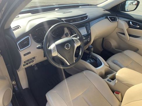 Used 2016 Nissan Rogue SL AWD/4WD image 10
