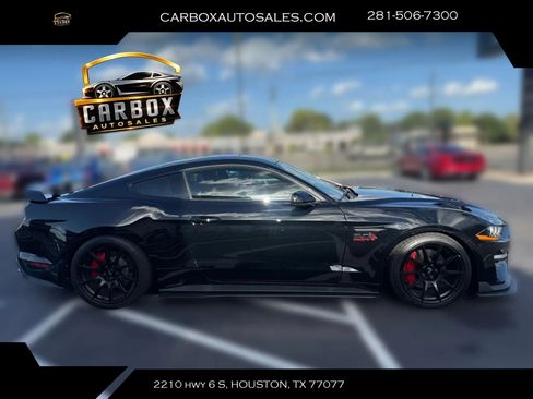 Used 2018 Ford Mustang GT w/ Black Accent Package RWD image 6