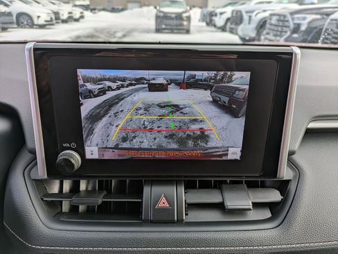 Used 2024 Toyota RAV4 LE image 12