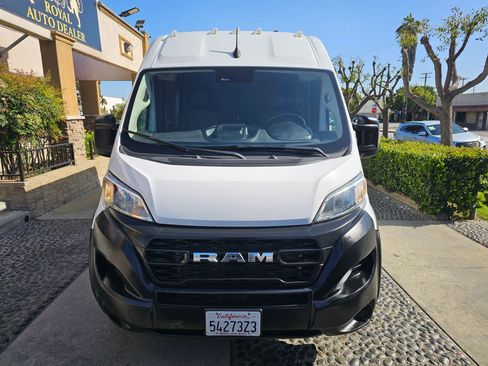 Used 2023 RAM ProMaster 3500 w/ Fleet Safety Group FWD image 2