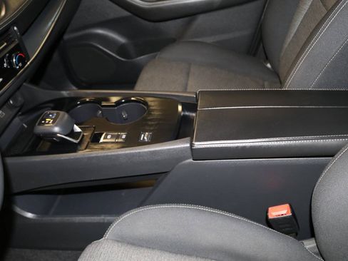 Used 2021 Nissan Rogue S FWD image 52