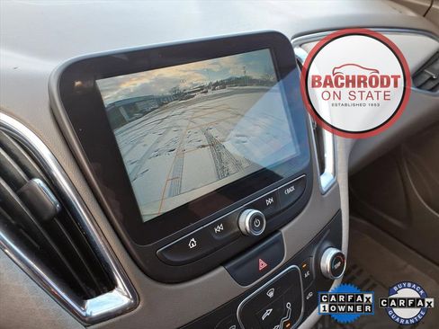 Used 2018 Chevrolet Malibu LT image 10