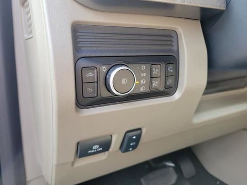 New 2025 Ford F350 Platinum w/ Platinum Plus Package image 27