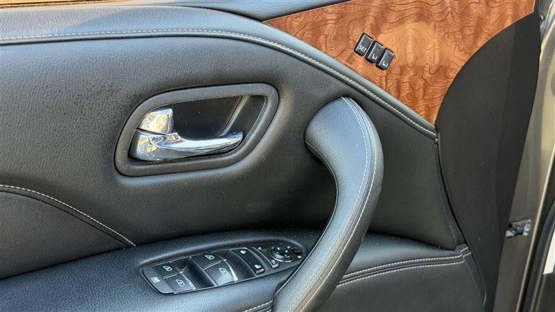 Used 2019 INFINITI QX80 Luxe AWD/4WD image 21