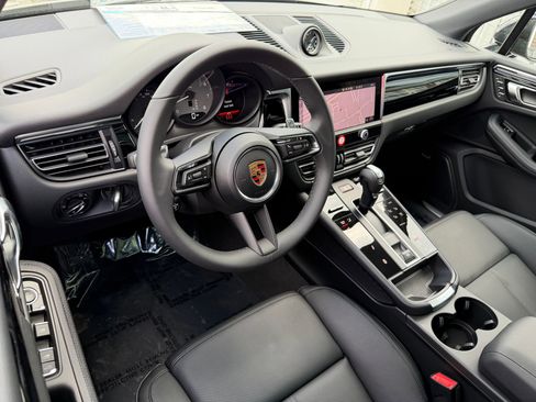 New 2026 Porsche Macan S AWD/4WD image 4