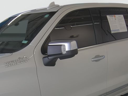 Certified 2023 Chevrolet Silverado 1500 High Country w/ High Country Premium Package AWD/4WD image 8