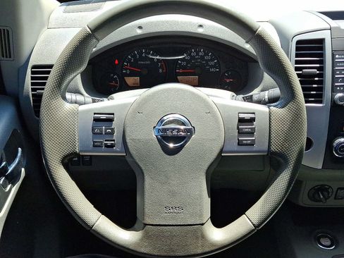 Used 2020 Nissan Frontier SV AWD/4WD image 19