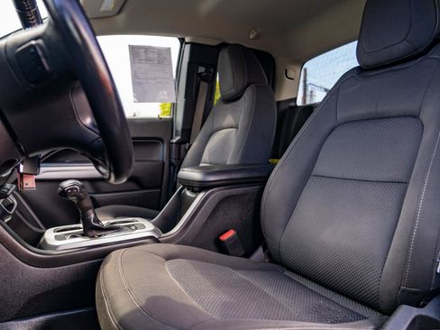 Used 2020 Chevrolet Colorado LT w/ Safety Package AWD/4WD image 16