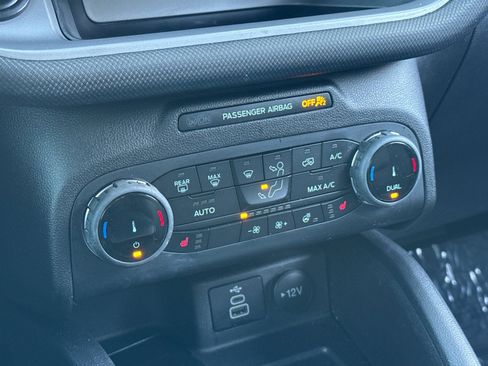 Used 2023 Ford Bronco Sport Outer Banks w/ Tech Package image 20