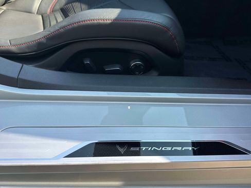 Used 2021 Chevrolet Corvette Stingray Premium Conv w/ Z51 Performance Package RWD image 26