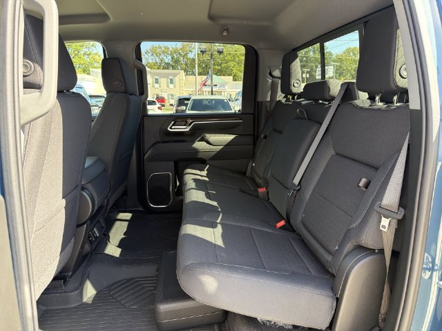 Used 2026 Chevrolet Silverado 2500 LT w/ Trail Boss Package AWD/4WD image 31