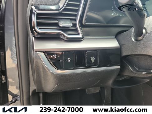 Certified 2023 Kia Sportage EX FWD image 22
