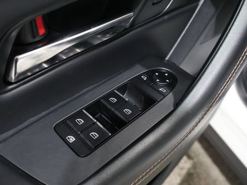 Used 2025 MAZDA CX-70 3.3 Turbo w/ Preferred Package image 14