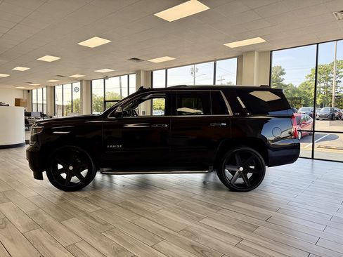 Used 2015 Chevrolet Tahoe LTZ RWD image 4